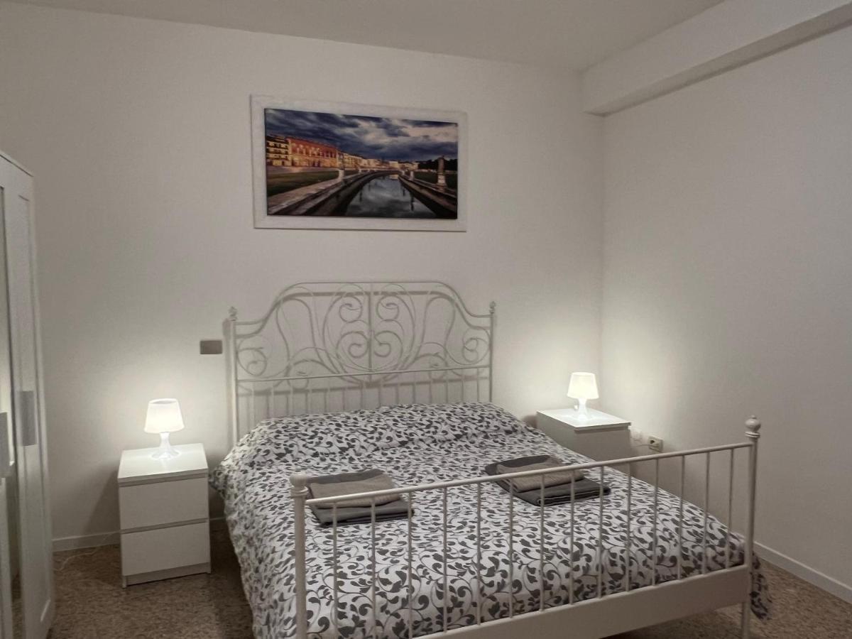 Casa Roma Rooms& Apartmens Padova Bagian luar foto