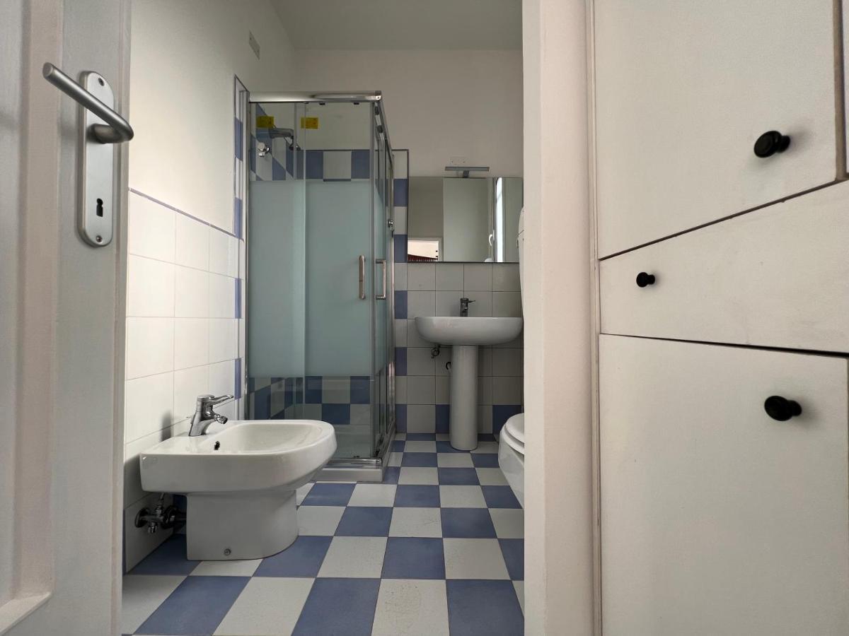 Casa Roma Rooms& Apartmens Padova Bagian luar foto